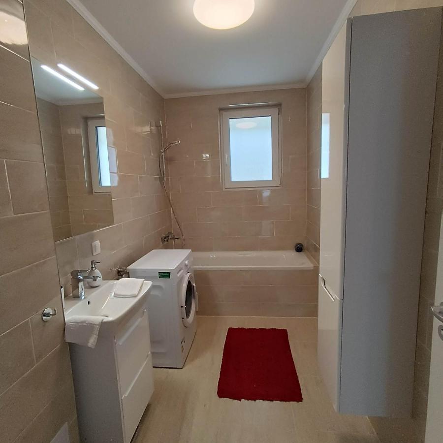 Neue, Moderne Penthousewohnung Sighisoara Ngoại thất bức ảnh