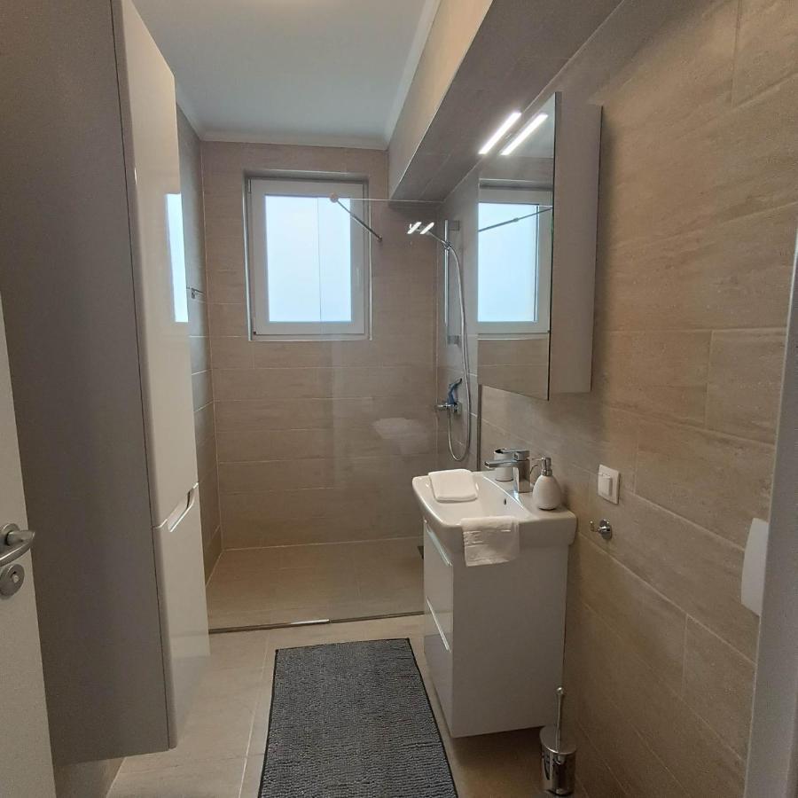 Neue, Moderne Penthousewohnung Sighisoara Ngoại thất bức ảnh